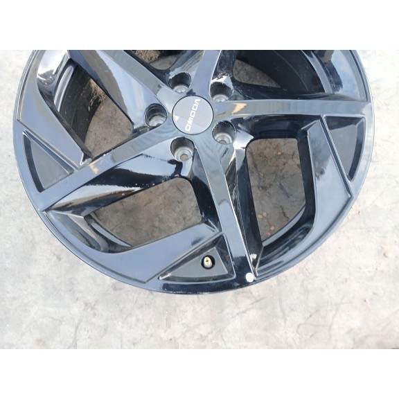 Recambio de llanta para omoda 5 referencia OEM IAM 7JX18 ET33 X1 203000879AA