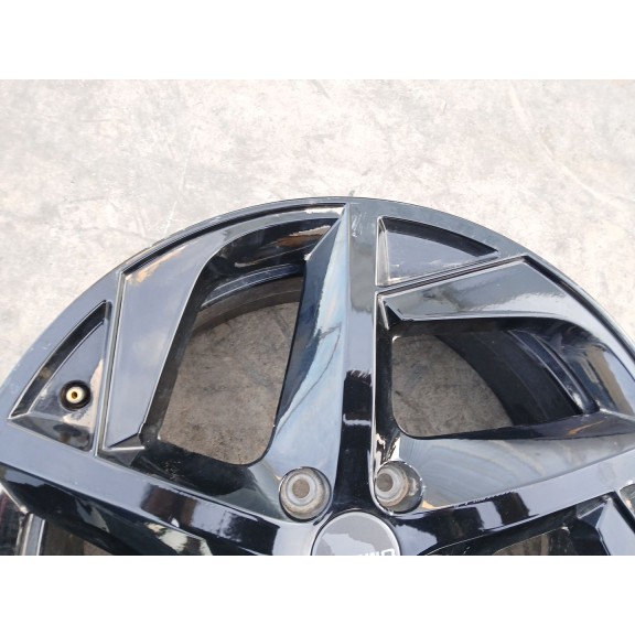 Recambio de llanta para omoda 5 referencia OEM IAM 7JX18 ET33 X1 203000879AA