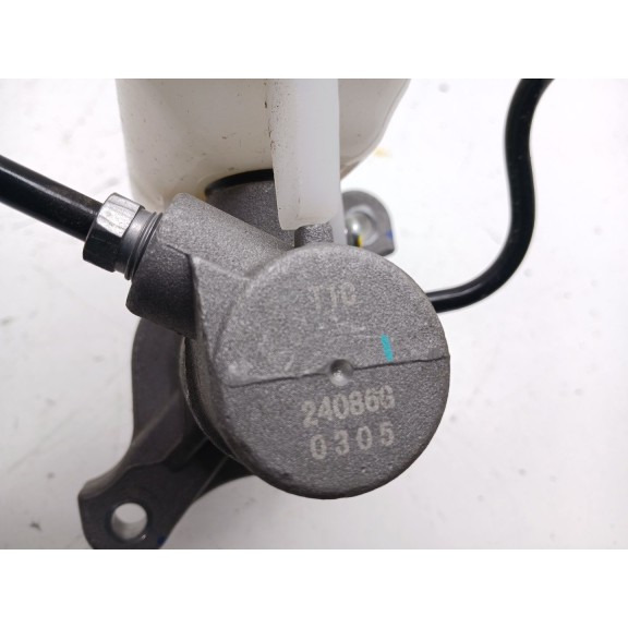 Recambio de bomba freno para omoda 5 referencia OEM IAM 204002877AA  