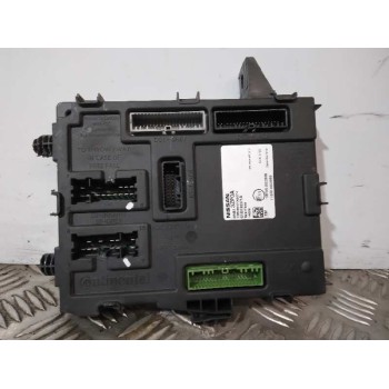 CAJA RELES / FUSIBLES 284B13ZP0A S180192372A CHECK CONTROL