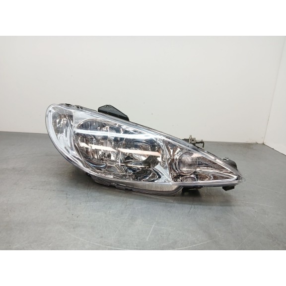 Recambio de faro derecho para peugeot 206 hatchback (2a/c) 1.4 i referencia OEM IAM 085501120R  