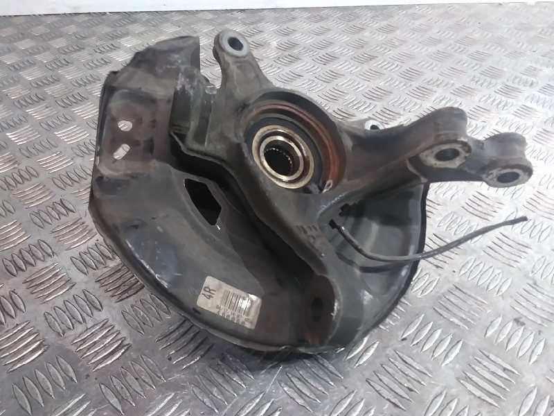 Recambio de mangueta delantera derecha para toyota yaris active referencia OEM IAM 0000000100057263  