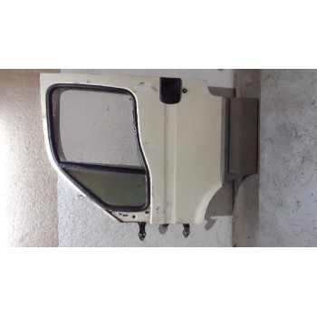 Recambio de puerta delantera izquierda para iveco daily caja cerrada (2006 =>) 2.3 diesel cat referencia OEM IAM  BLANCA 
