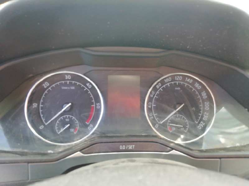 Recambio de cuadro instrumentos para skoda superb (3v3) ambition referencia OEM IAM 3V0920751B 3V0920751B 