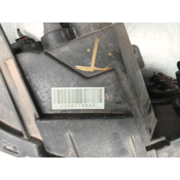 Recambio de faro derecho para fiat freemont (345_) 2.0 jtd referencia OEM IAM 05067788AE  