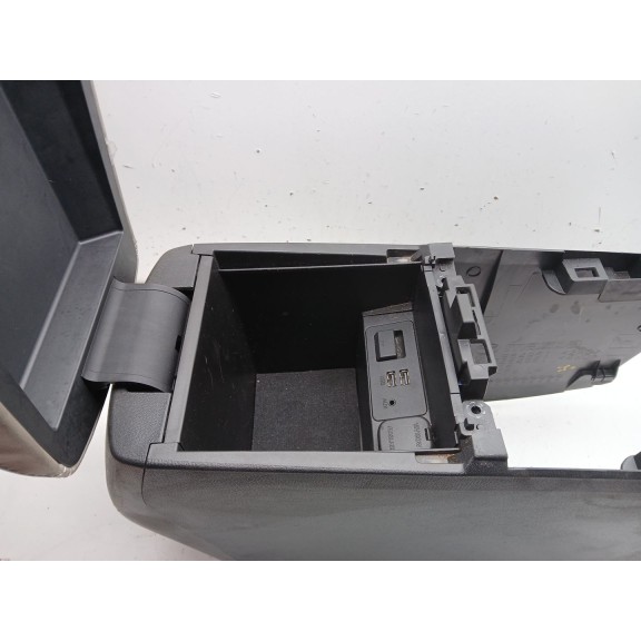 Recambio de apoyabrazos central para mazda 6 station wagon (gj, gl) 2.2 d referencia OEM IAM gml864961  