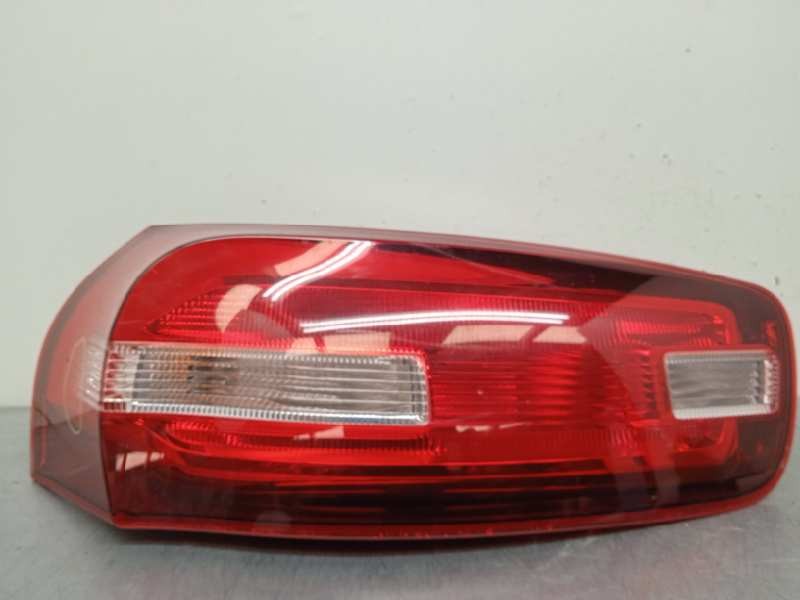 Recambio de piloto trasero izquierdo para citroën c4 picasso intensive referencia OEM IAM 9676120780  TOCADO