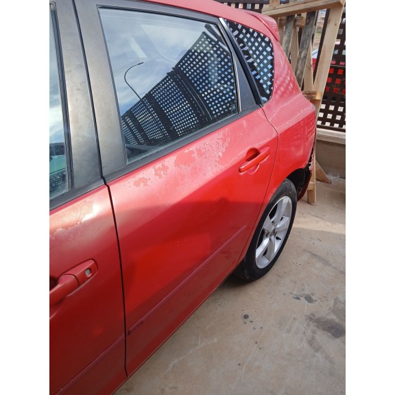 Recambio de puerta trasera izquierda para mazda 3 (bk) 1.6 di turbo referencia OEM IAM   