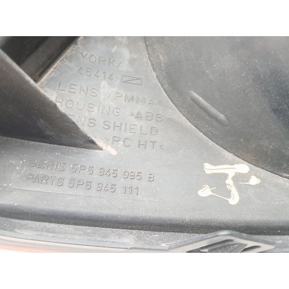 Recambio de piloto trasero izquierdo para seat toledo iii (5p2) 1.9 tdi referencia OEM IAM 5P5945111A9B9  