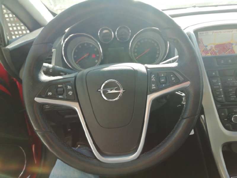 Recambio de volante para opel astra j gtc sportive referencia OEM IAM   