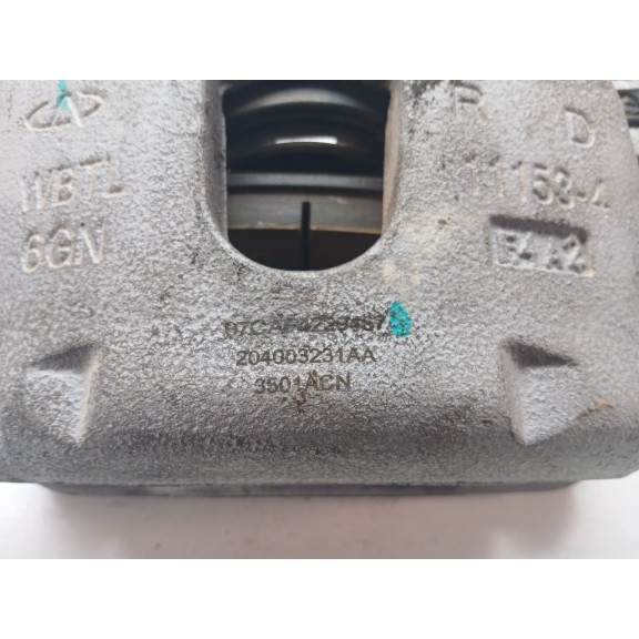 Recambio de pinza freno delantera derecha para omoda 5 referencia OEM IAM 204003231aa  