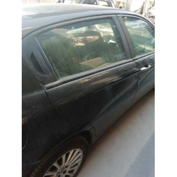 PUERTA TRASERA DERECHA 