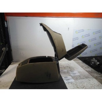 Recambio de apoyabrazos central para ssangyong rodius xdi premium referencia OEM IAM   