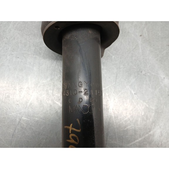 Recambio de amortiguador delantero derecho para ssangyong rodius i 2.7 xdi referencia OEM IAM 4431021101  