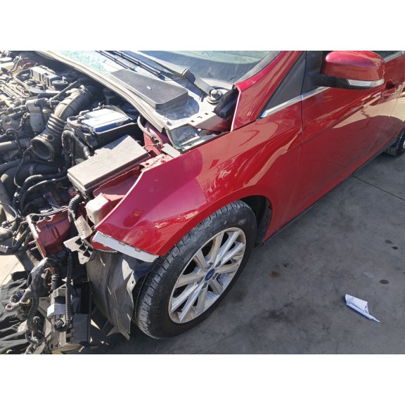 Recambio de aleta delantera izquierda para ford focus iii 2.0 tdci referencia OEM IAM 2171304  