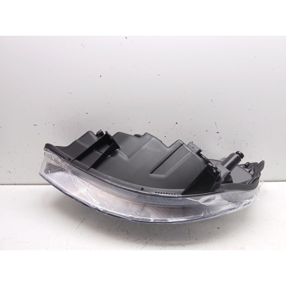 Recambio de faro derecho para renault grand scenic 1.9 dci (130cv) referencia OEM IAM 5570062 200227452471 