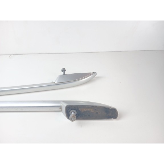 Recambio de barras techo para volkswagen touran (1t3) 1.6 tdi referencia OEM IAM 1t0860022b 1t0860021b 