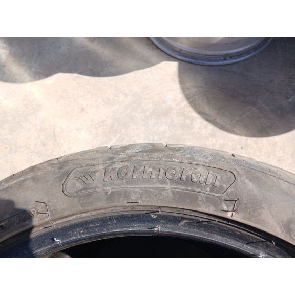 Recambio de neumatico para peugeot 3008 i monospace (0u_) 1.6 hdi referencia OEM IAM 235-45-18 98W X2 KORMORAN 2023