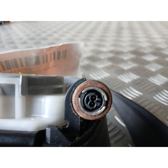 Recambio de cinturon seguridad delantero izquierdo para peugeot partner tepee 1.6 hdi 90 referencia OEM IAM   
