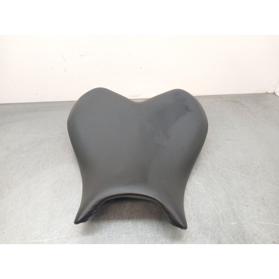 Recambio de asiento delantero izquierdo para yamaha r7 referencia OEM IAM BEB247100000  BEB247100000
