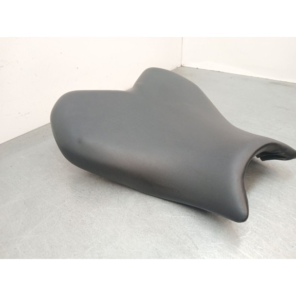 Recambio de asiento delantero izquierdo para yamaha r7 referencia OEM IAM BEB247100000  BEB247100000