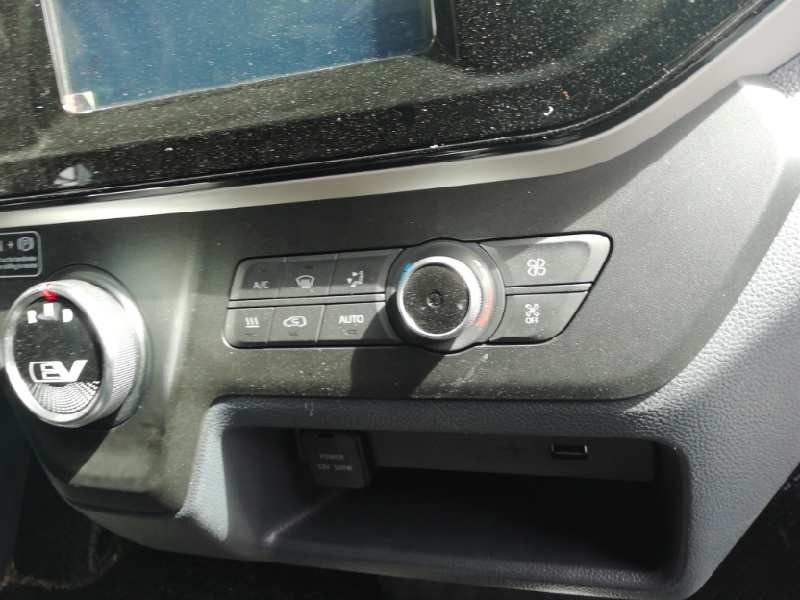 Recambio de mando climatizador para maxus edeliver 3 (modelo) referencia OEM IAM C00363172 20250353 