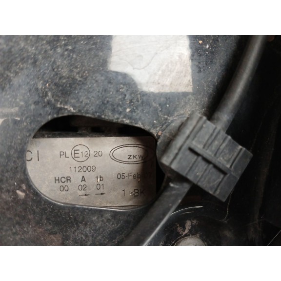 Recambio de faro izquierdo para chrysler voyager iv (rg, rs) 2.5 crd referencia OEM IAM 6240100000 04857831ac 