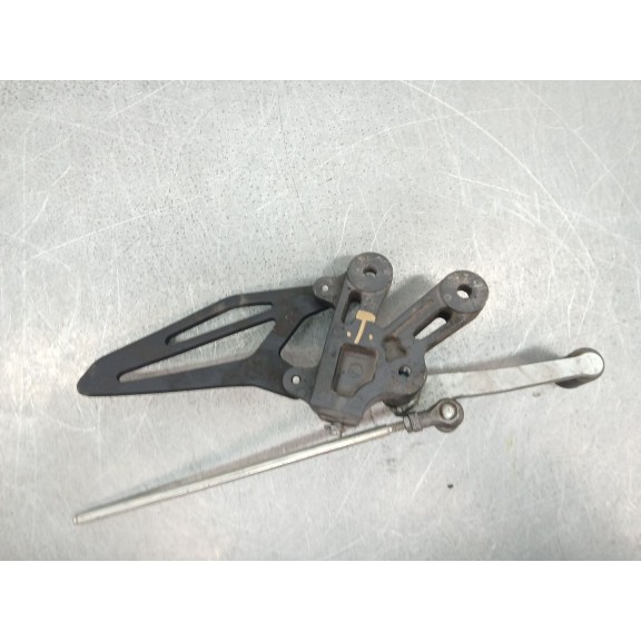 Recambio de estribo para yamaha r7 referencia OEM IAM   