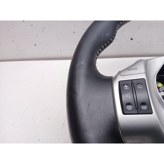 Recambio de volante para lexus ct 200h referencia OEM IAM   