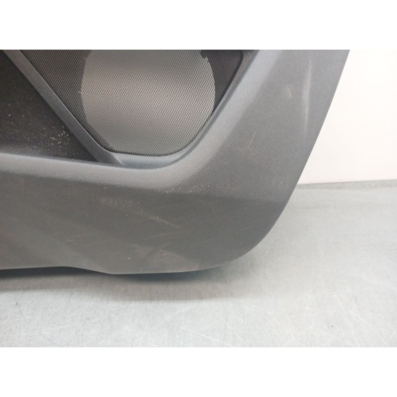 Recambio de guarnecido puerta delantera izquierda para peugeot 5008 gt referencia OEM IAM   