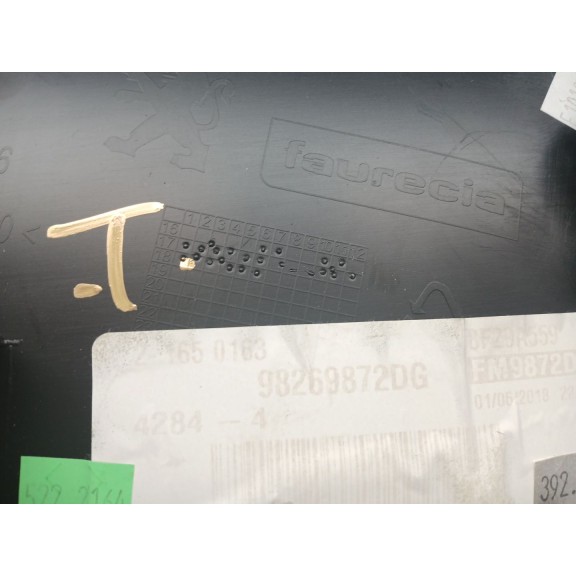 Recambio de guarnecido puerta trasera izquierda para peugeot 5008 gt referencia OEM IAM 98269872dg  