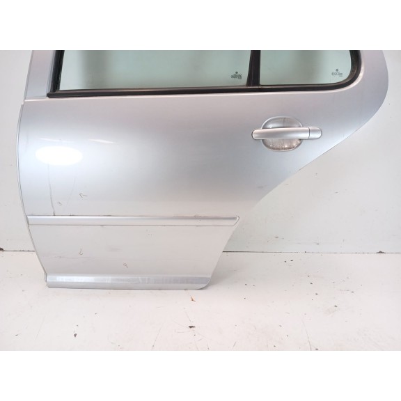 Recambio de puerta trasera derecha para volkswagen golf iv (1j1) 1.9 tdi referencia OEM IAM   