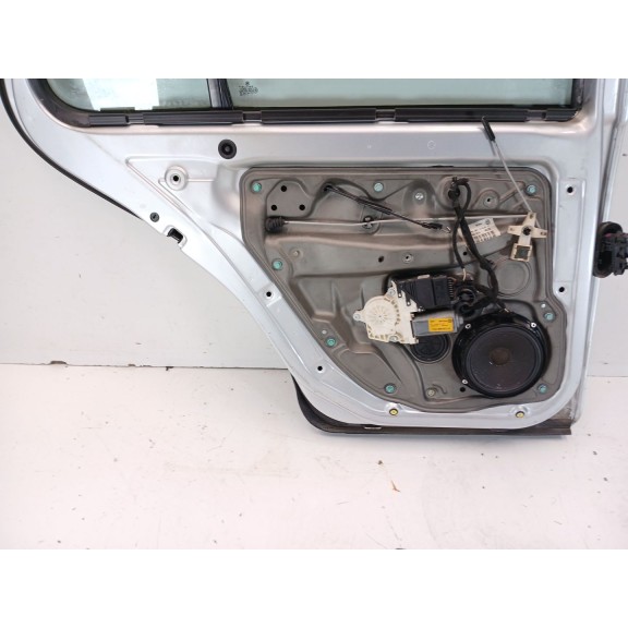 Recambio de puerta trasera derecha para volkswagen golf iv (1j1) 1.9 tdi referencia OEM IAM   