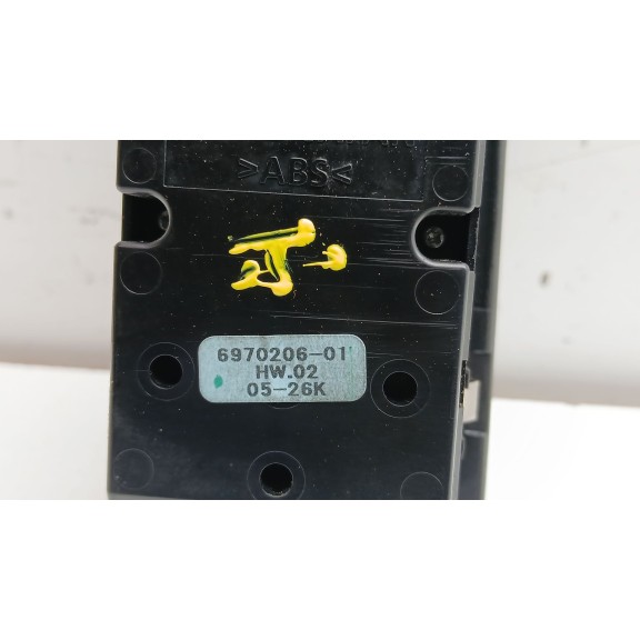 Recambio de mando elevalunas delantero izquierdo para bmw 1 (e87) 116 i referencia OEM IAM 697020601  