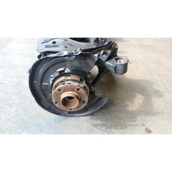 Recambio de puente trasero para bmw 1 (f21) 118 d referencia OEM IAM 6792505A25  