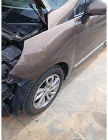 Recambio de aleta delantera izquierda para renault grand scénic iii (jz0/1_) 1.4 16v (jz0f) referencia OEM IAM   