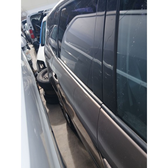 Recambio de puerta trasera derecha para renault grand scénic iii (jz0/1_) 1.4 16v (jz0f) referencia OEM IAM   
