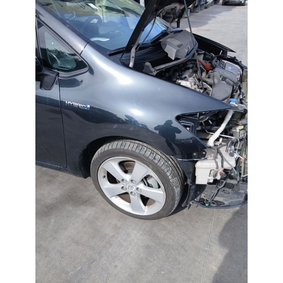 Recambio de aleta delantera derecha para toyota auris (_e15_) 1.8 hybrid (zwe150_) referencia OEM IAM   