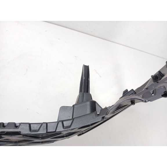 Recambio de rejilla paragolpes central para volkswagen tiguan (ad1, ax1) 1.5 tsi referencia OEM IAM 571853677B  