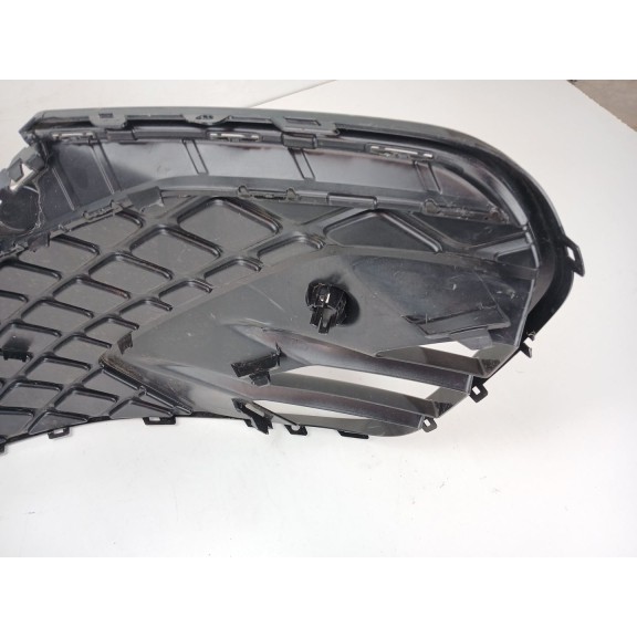 Recambio de rejilla paragolpes central para volkswagen tiguan (ad1, ax1) 1.5 tsi referencia OEM IAM 571853677B  