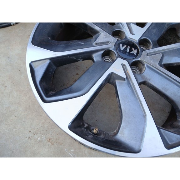 Recambio de llanta para kia stonic (yb) 1.2 cvvt referencia OEM IAM 6.5JX17 ET49 X1 52910H8500