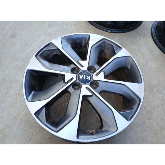 Recambio de llanta para kia stonic (yb) 1.2 cvvt referencia OEM IAM 6.5JX17 ET49 X1 52910H8500
