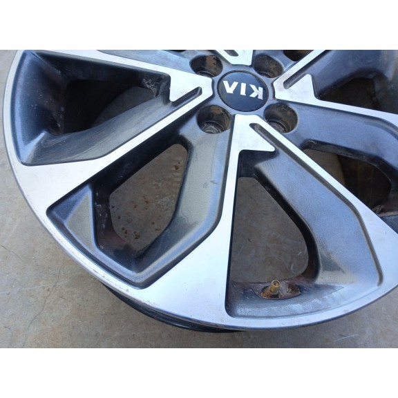Recambio de llanta para kia stonic (yb) 1.2 cvvt referencia OEM IAM 6.5JX17 ET49 X1 52910H8500