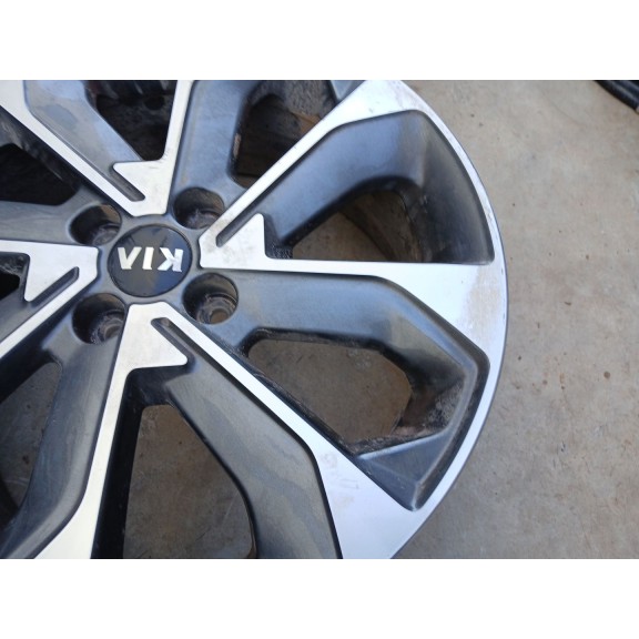 Recambio de llanta para kia stonic (yb) 1.2 cvvt referencia OEM IAM 6.5JX17 ET49 X1 52910H8500