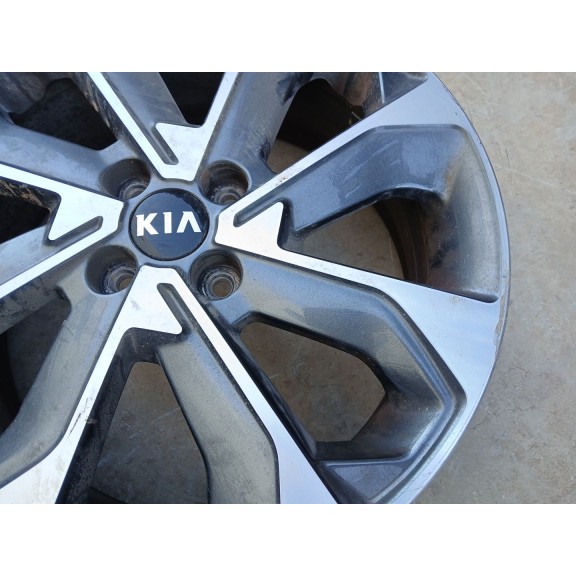 Recambio de llanta para kia stonic (yb) 1.2 cvvt referencia OEM IAM 6.5JX17 ET49 X1 52910H8500