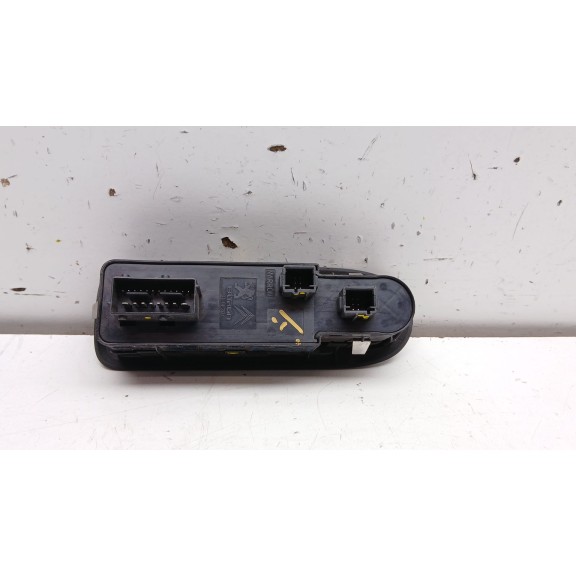 Recambio de mando elevalunas delantero izquierdo para peugeot 508 i (8d_) 1.6 thp referencia OEM IAM 98076  
