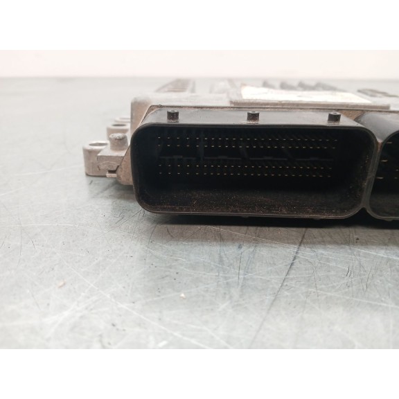 Recambio de centralita motor uce para ssangyong korando limited 4x2 referencia OEM IAM 6715400332  