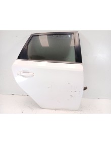 Recambio de puerta trasera derecha para toyota auris 2.0 d-4d cat referencia OEM IAM   