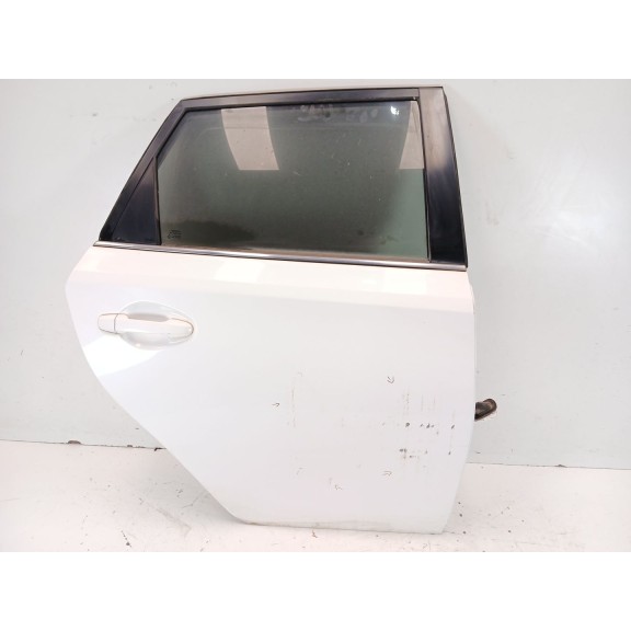 Recambio de puerta trasera derecha para toyota auris 2.0 d-4d cat referencia OEM IAM   