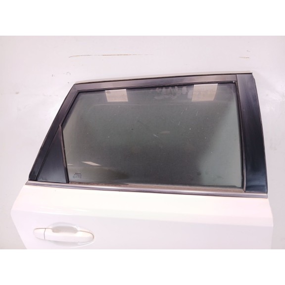 Recambio de puerta trasera derecha para toyota auris 2.0 d-4d cat referencia OEM IAM   
